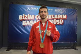 Kocaeli'de milli sporcular "Bizim Çocukların Başarı Öyküsü" programına katıldı
