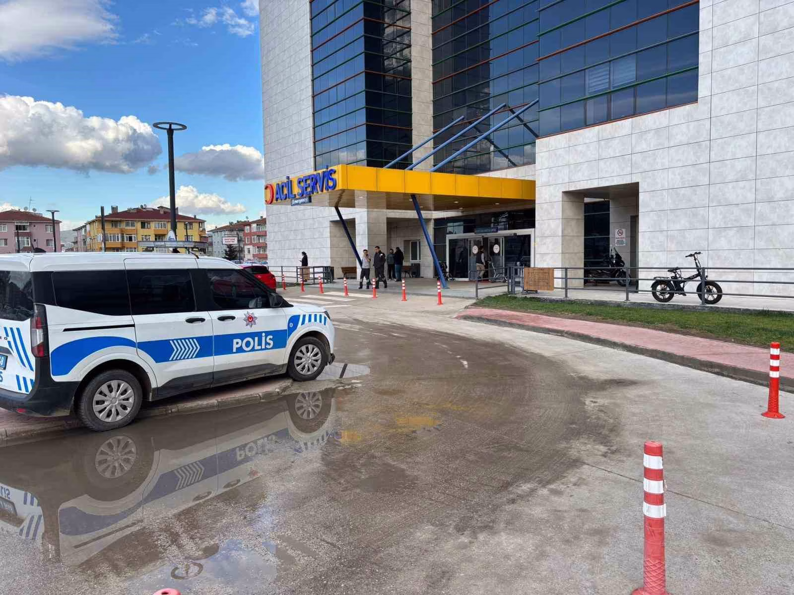 Kocaeli’de polise bıçakla direnen şüpheli silahla vurularak yakalandı