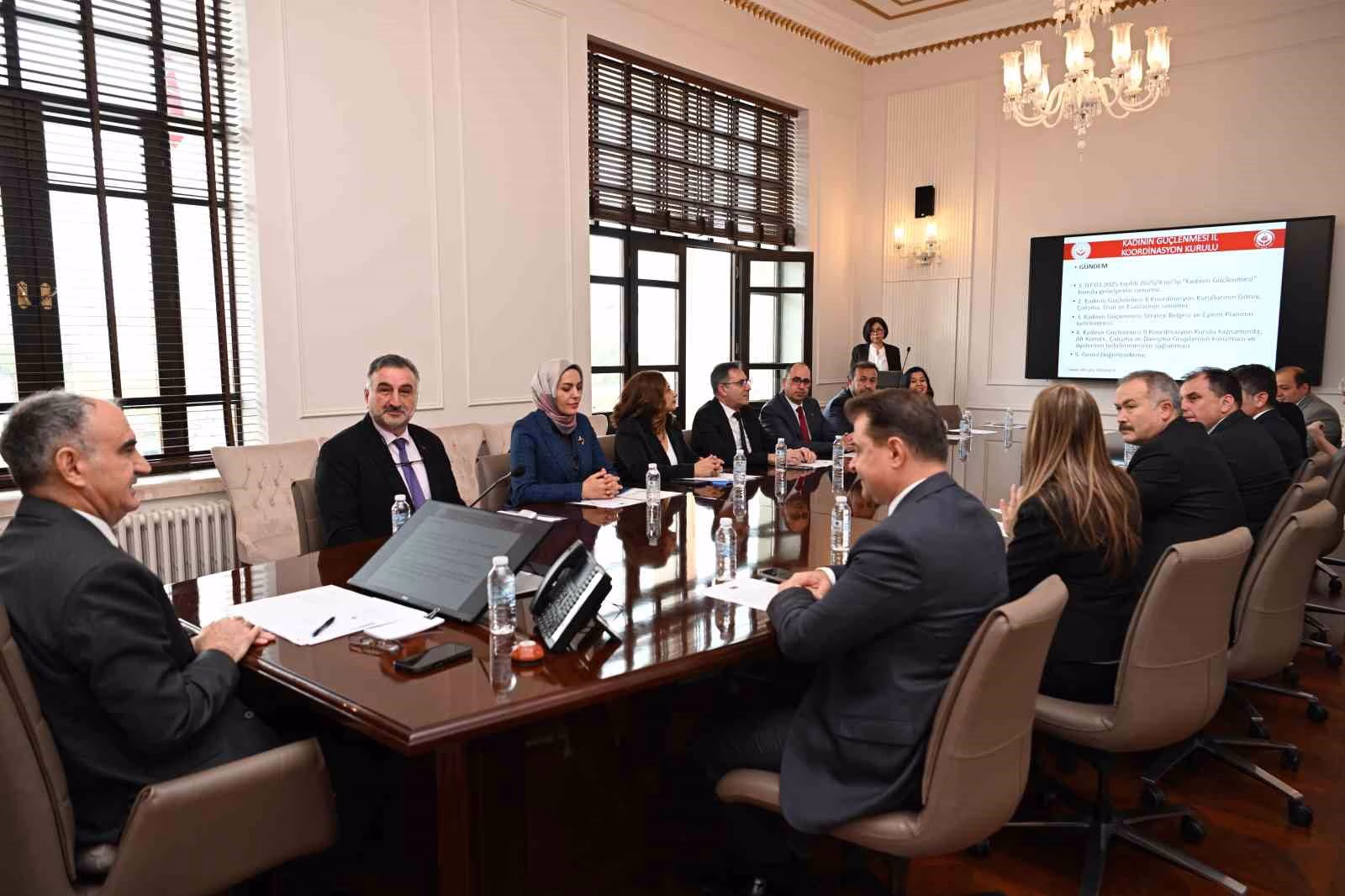 Manisa’da kadınların güçlenmesi için stratejik toplantı