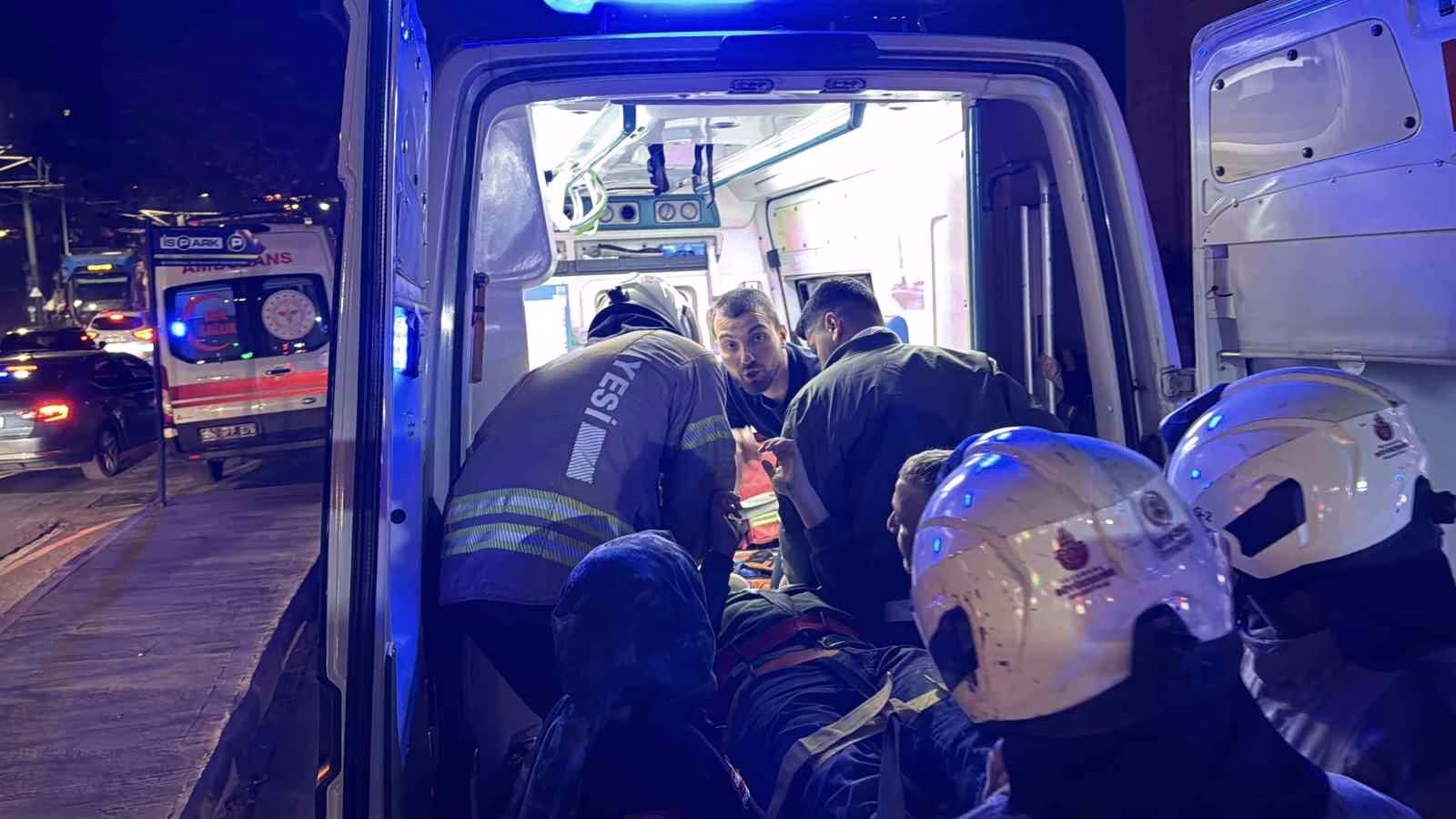 Metro çalışması sırasında iskele çöktü: 1 işçi öldü, 2 işçinin tedavisi sürüyor