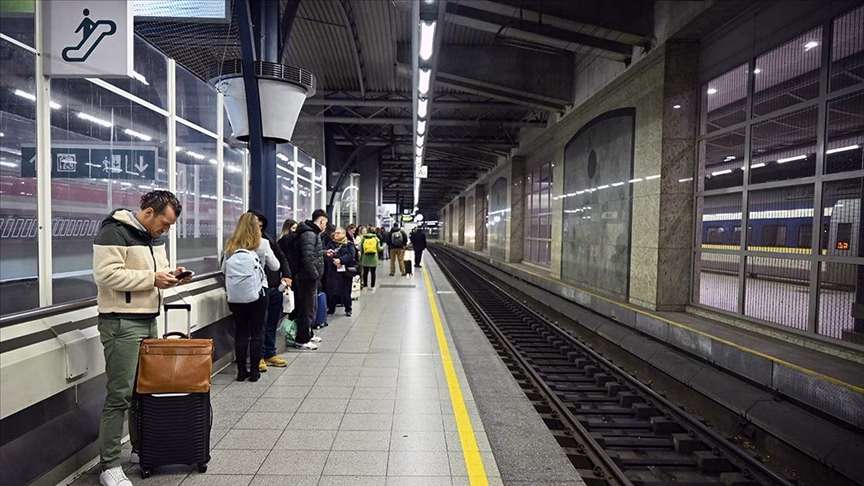 thumbs_b_c_61f9742918f801a023096ddb1b7b8085