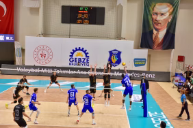 Voleybol: SMS Grup Efeler Ligi