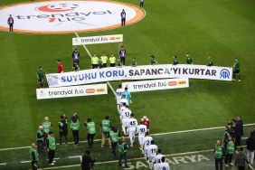 Sakaryaspor, "Suyunu Koru, Sapanca'yı Kurtar" pankartıyla maça çıktı