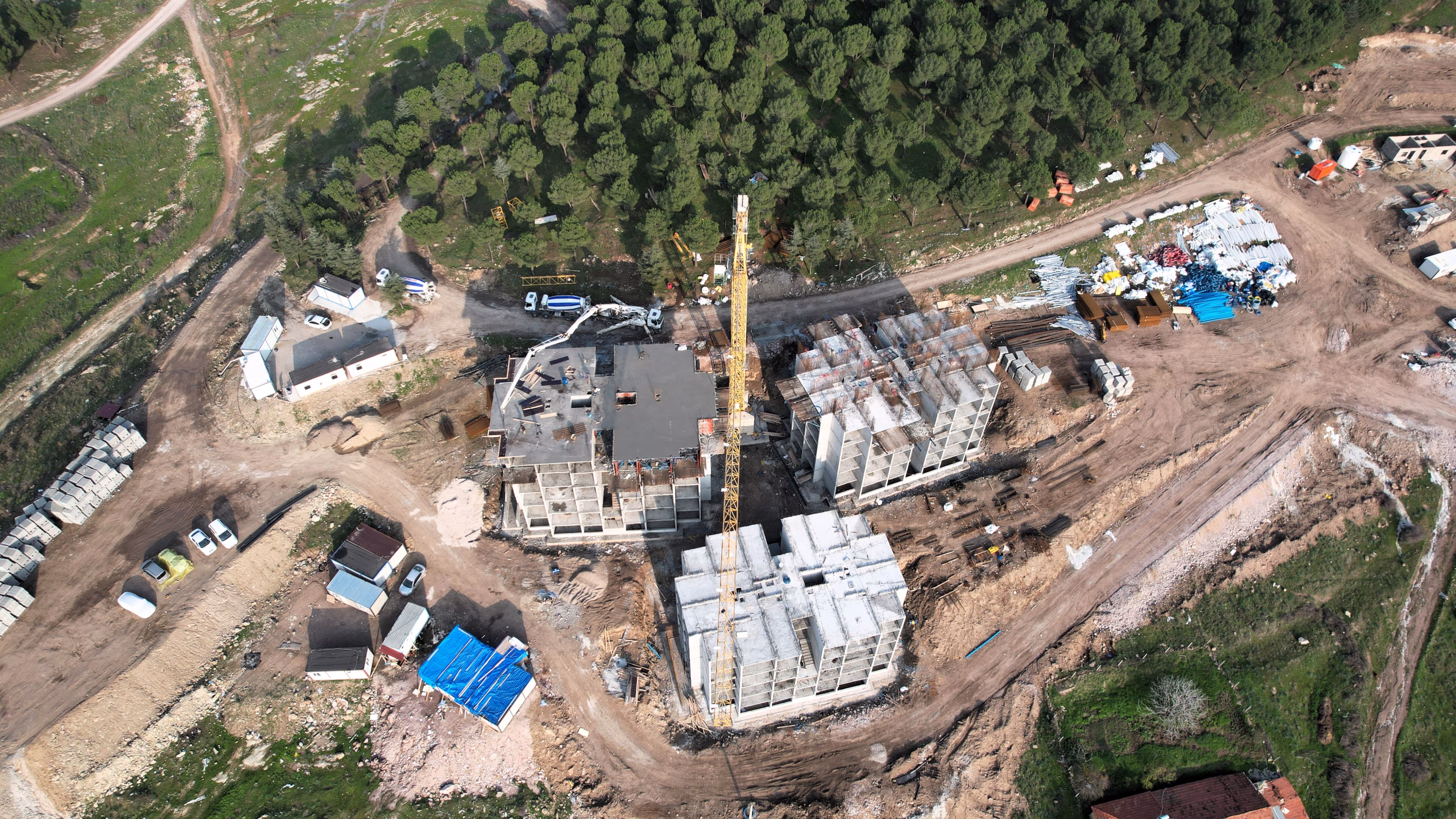 Sındırgı'daki konut projelerinin inşası sürüyor