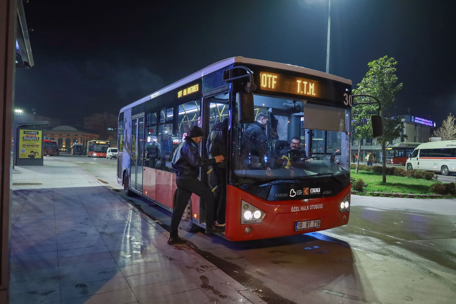 717ed30b-7a58-49c3-9308-1b78765c3e51