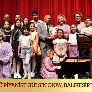 gülsin onay (1)